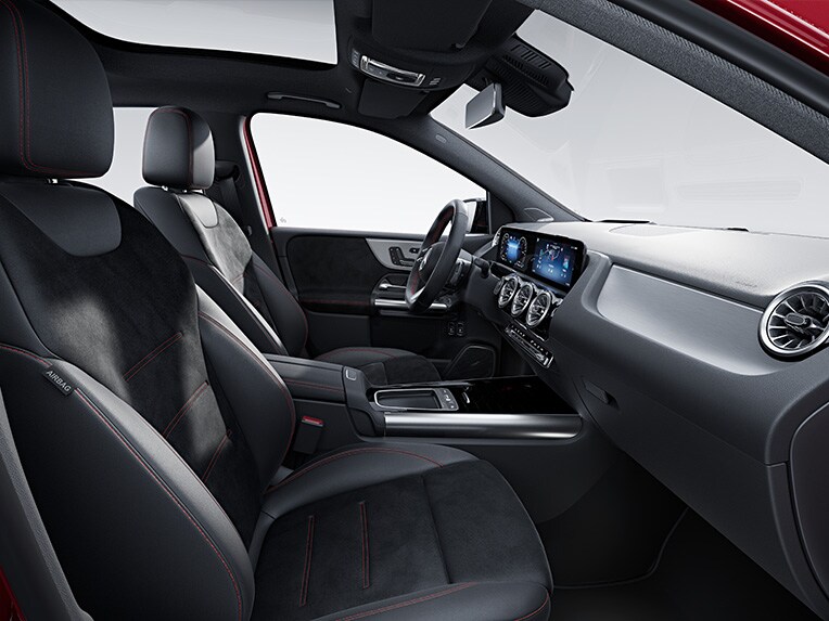 B-Class 內裝中的 AMG Line 套件。
