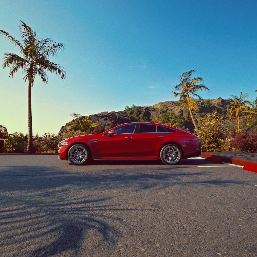 Mercedes-AMG GT 43 4MATIC+ / GT 43（尾翼）的主動空氣動力學性能或駕駛鏡頭，從尾翼加長的後端看。