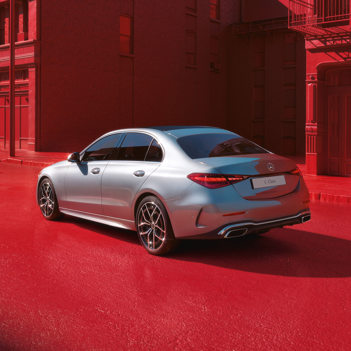 後軸轉向功能示意圖，例如停車時。