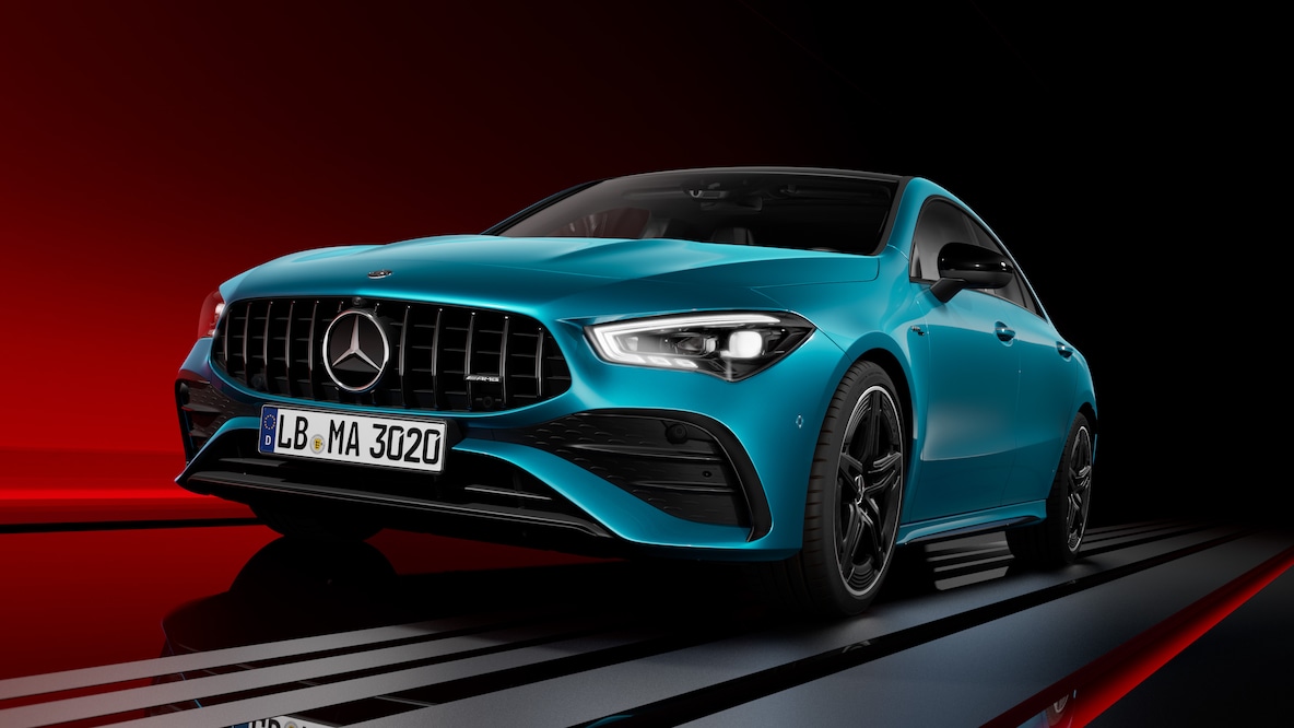 Mercedes-AMG CLA 轎跑車配備 AMG 設計套件加強版。