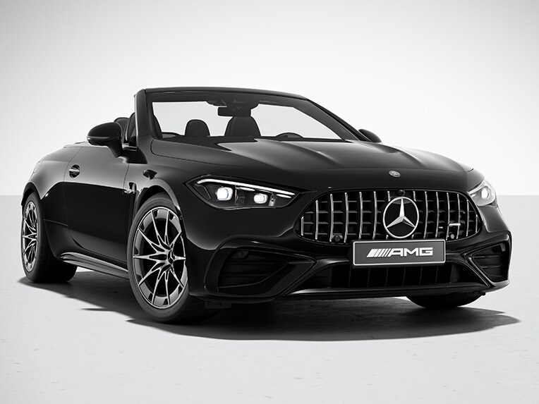 配備 AMG 夜色套件的 Mercedes-AMG CLE 敞篷車。