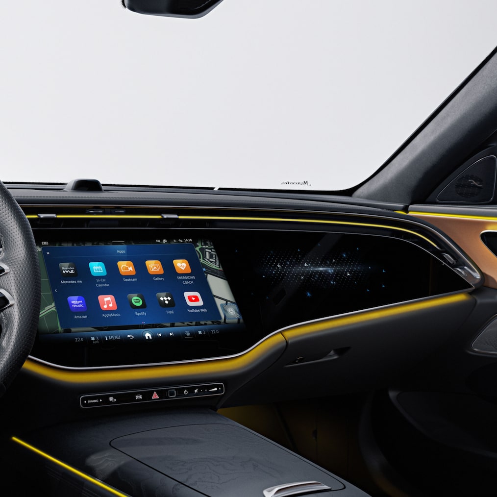 Mercedes-Benz 旅行車的 MBUX Superscreen。