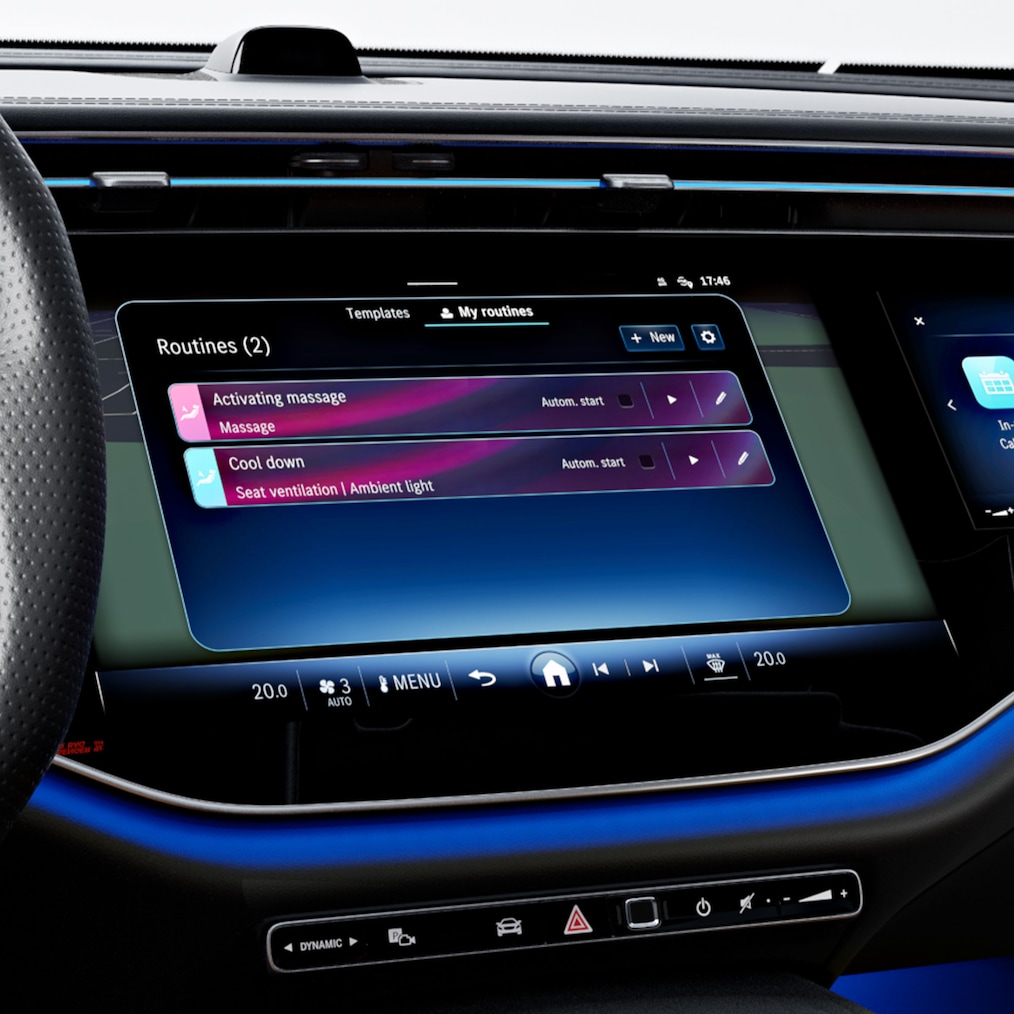 Mercedes-Benz E-Class 轎車的內裝。