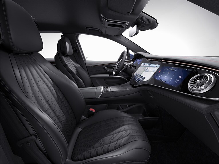 配備 AMG Line 套件的 EQS 運動休旅車車內空間。