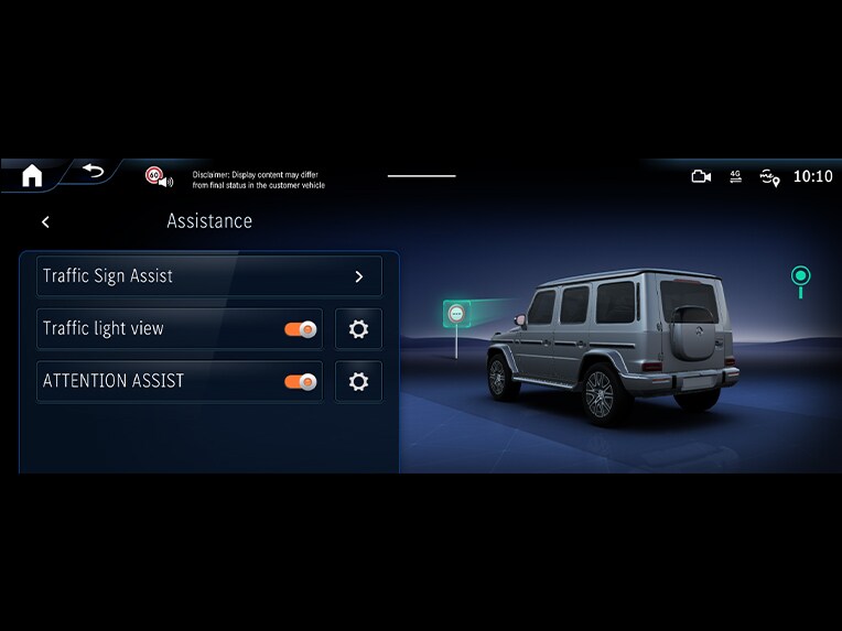 Mercedes-Benz 純電動 G-Class 的交通號誌輔助。