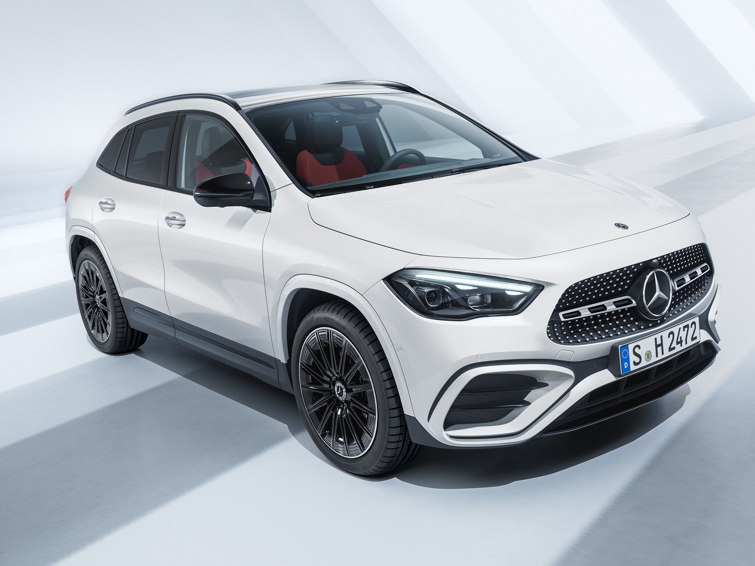 GLA SUV 休旅車