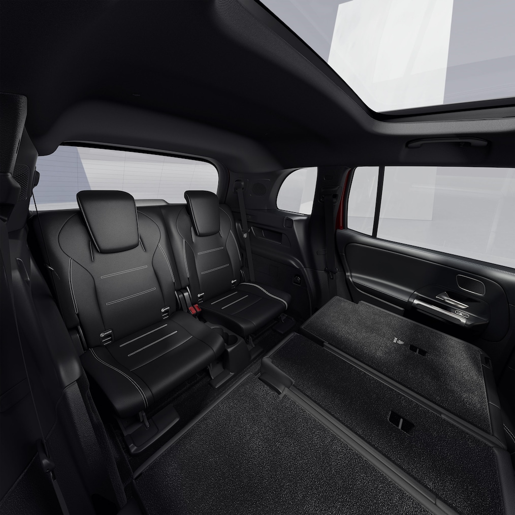 配備可選配第三排乘客長座椅的 Mercedes-Benz GLB 局部圖。