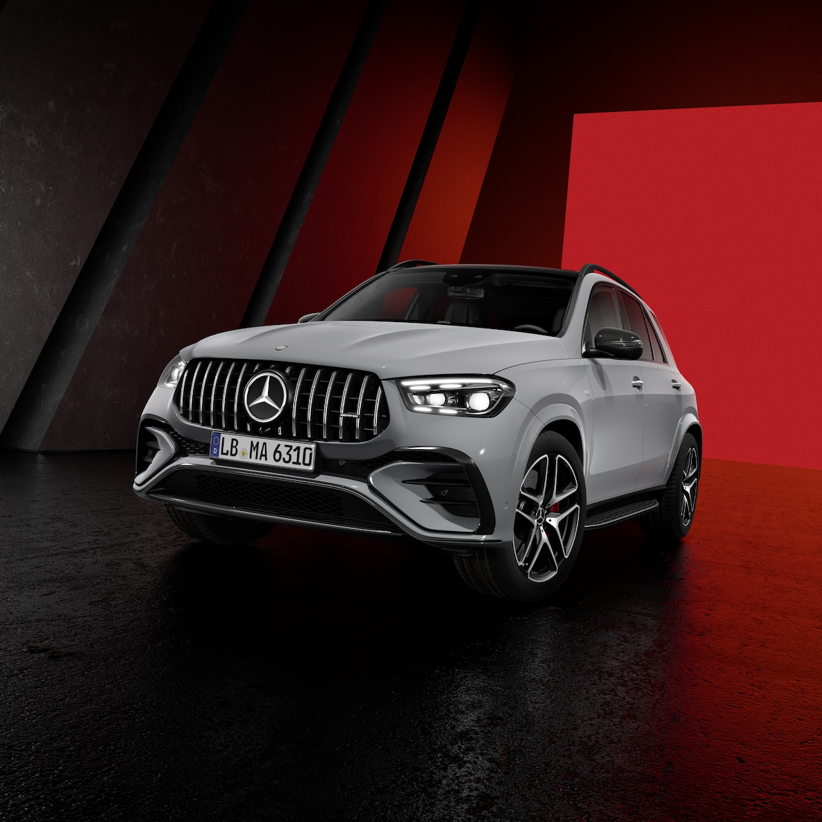 Mercedes-AMG GLE 運動休旅車的車頭側面視圖（或所有三款 AMG GLE 運動休旅車）。