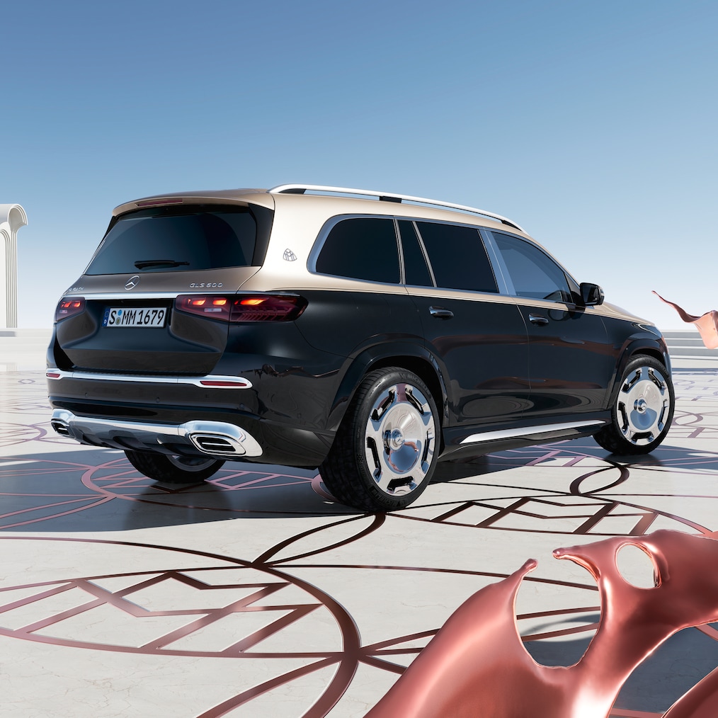 Mercedes-Maybach GLS 600 車尾視圖（雙色烤漆及專屬 Maybach 車輪）。