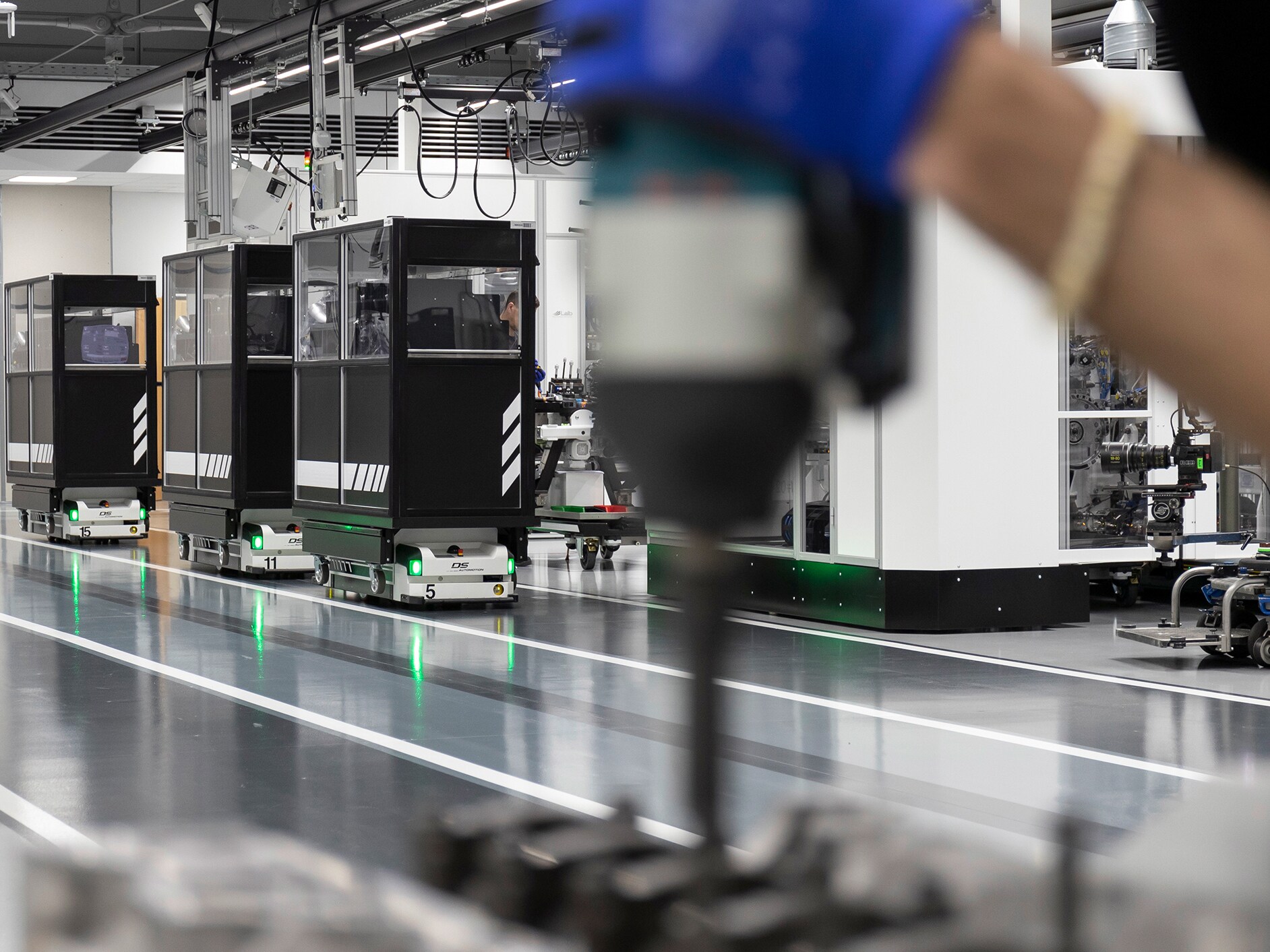 Mercedes-AMG 的生產工廠。