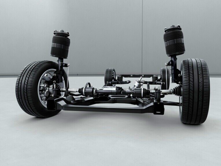 無論是高速公路還是顛簸的鄉間小路：AIRMATIC 空氣懸吊系統能讓您享受舒適非凡且安全的駕馭體驗。