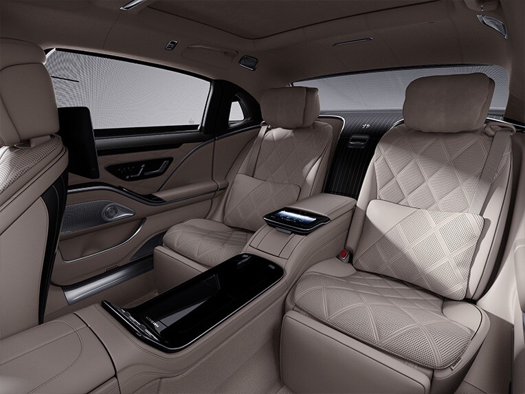 Mercedes-Maybach S-Class 車內空間。