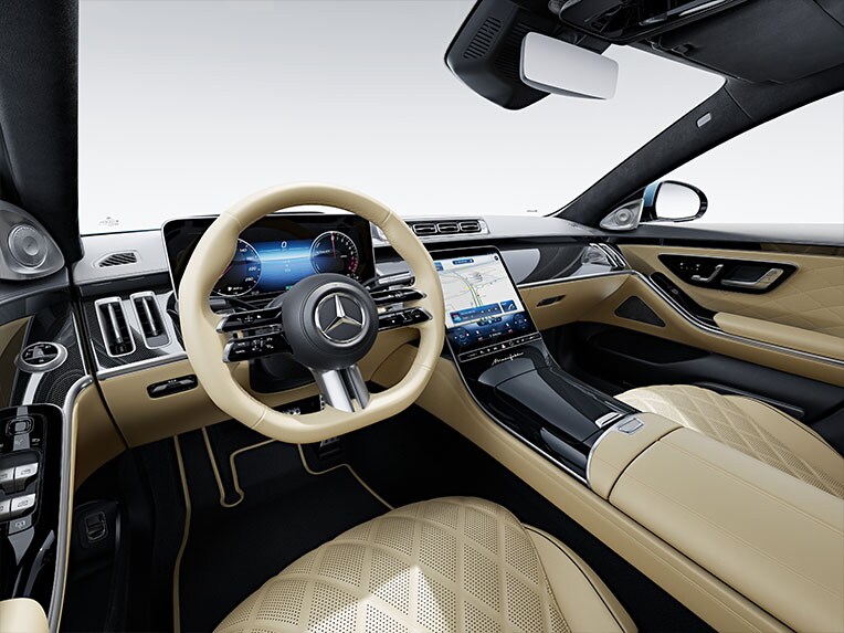 Mercedes-Benz S-Class 轎車長軸版的 MANUFAKTUR 內裝套件。