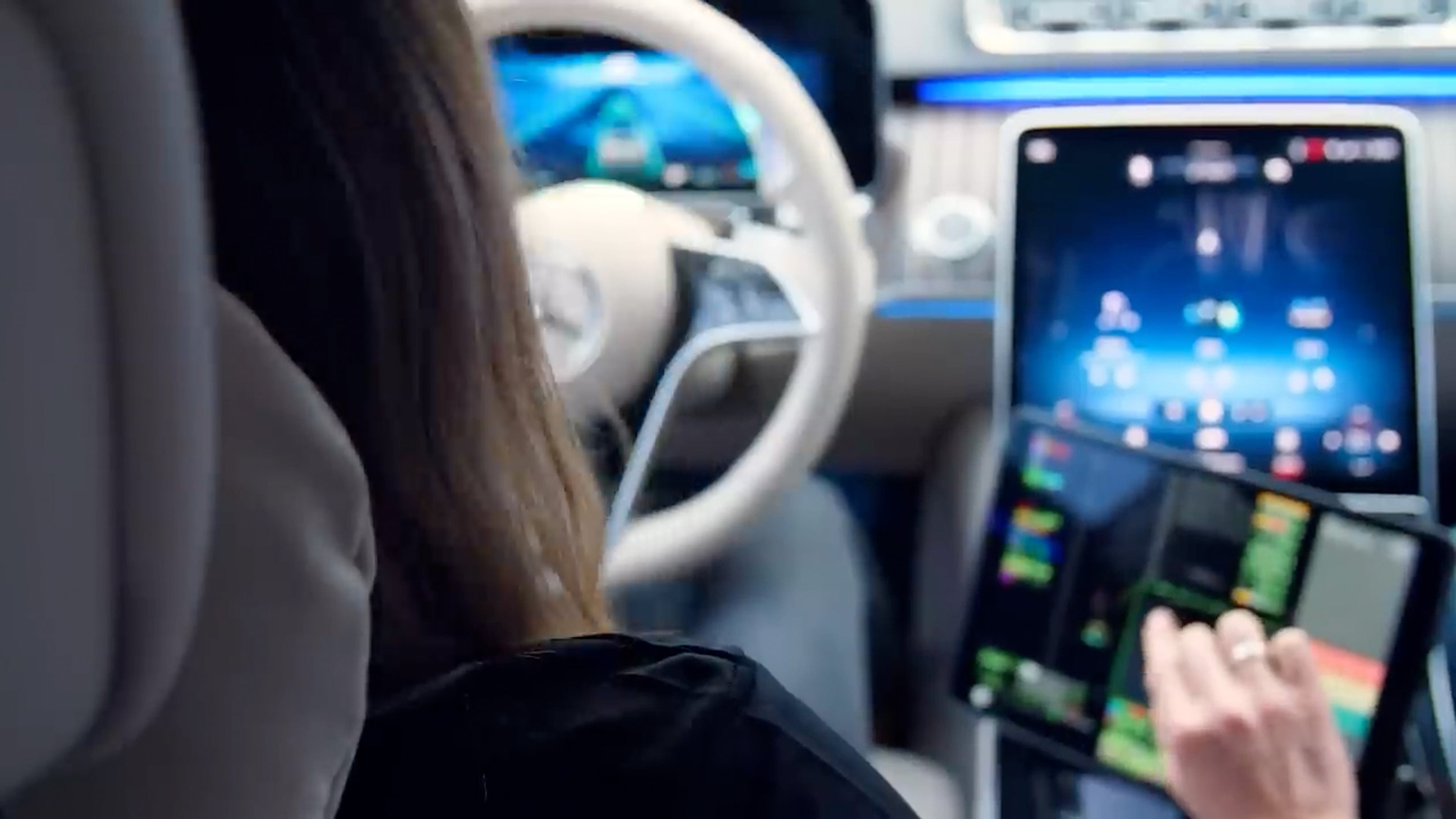 智慧駕駛輔助| Mercedes-Benz