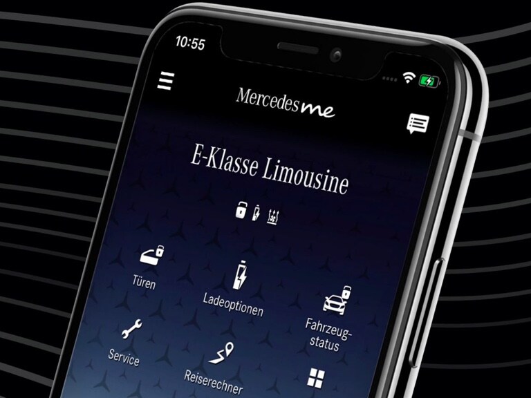 在智慧型手機上的 Mercedes-Benz App 功能表中顯示導航、遠端和 Urban Guard 主題數位增訂之可用功能。