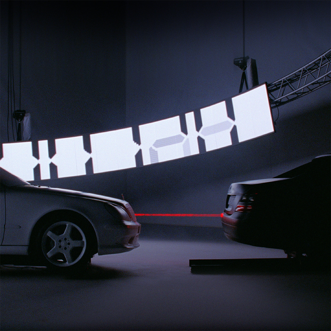 DISTRONIC 智能定速測距輔助系統 DISTRONIC 智能定速測距輔助系統