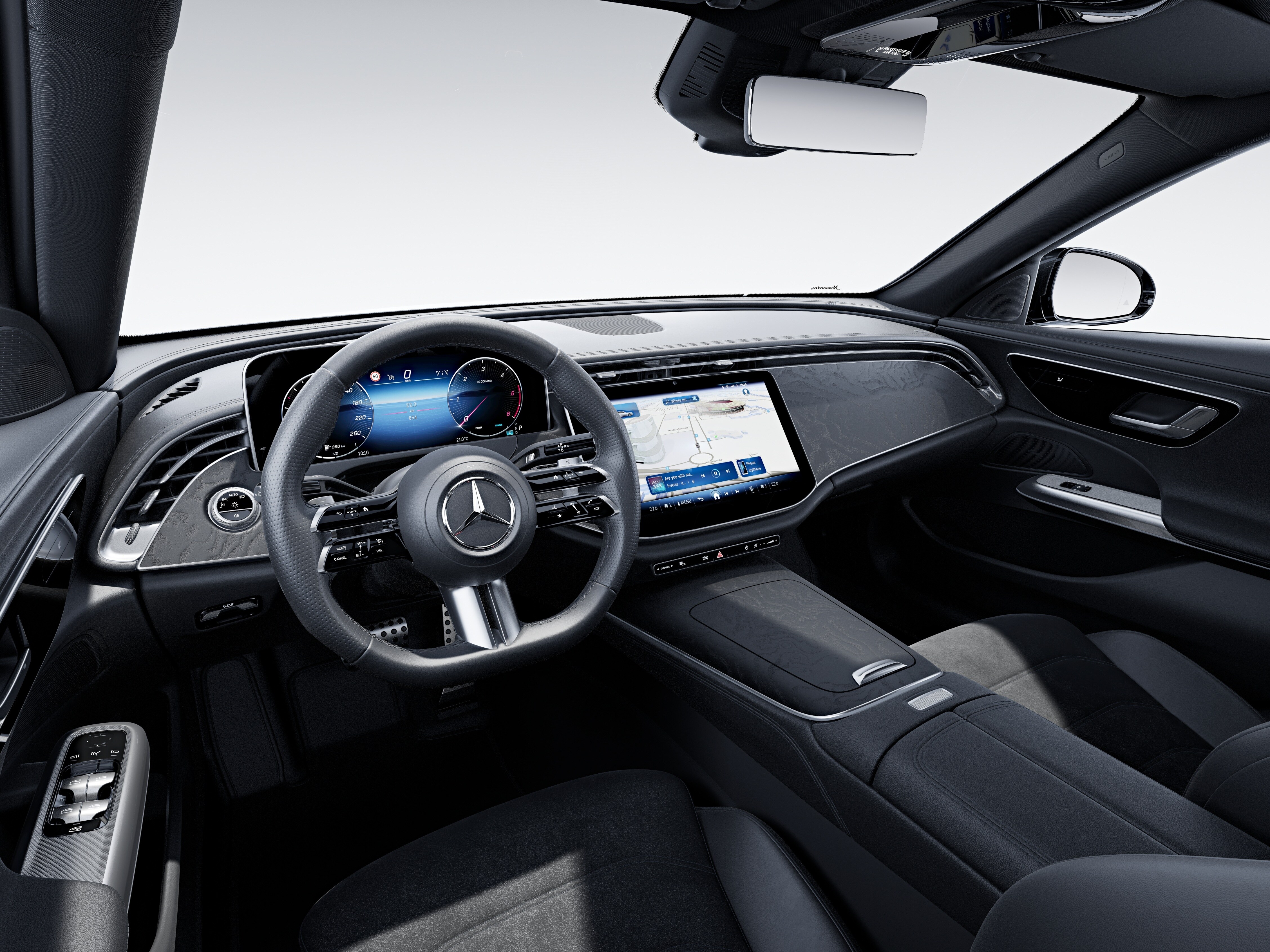 搭配 AMG Line 配備系列的全新 Mercedes-Benz E-Class 轎車內裝。