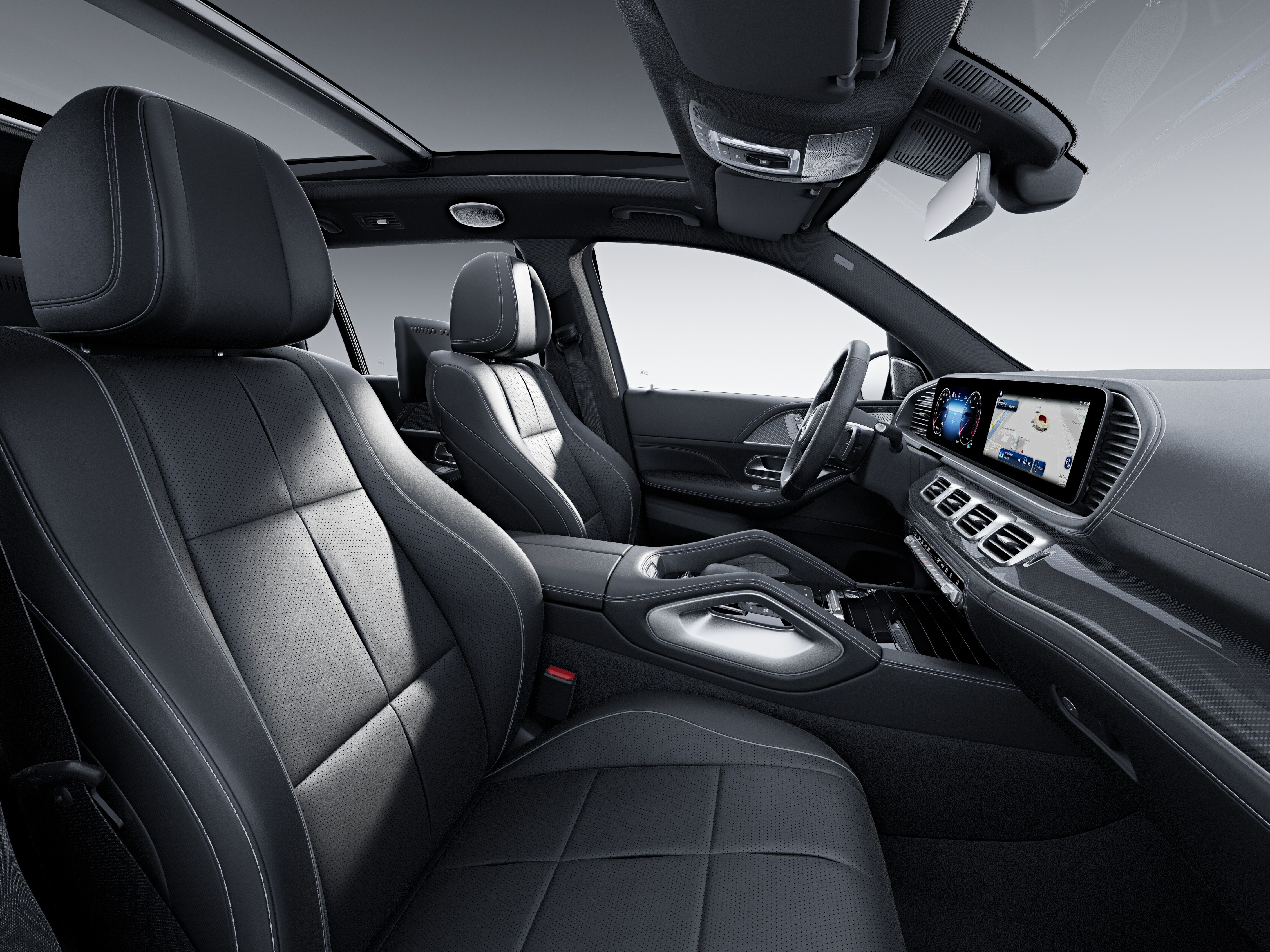 採標準配備的全新 Mercedes-Benz GLS 的車內。