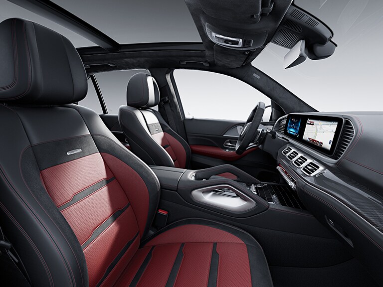 全新 Mercedes-AMG GLE 的 AMG 專屬 Nappa 風格真皮包覆。