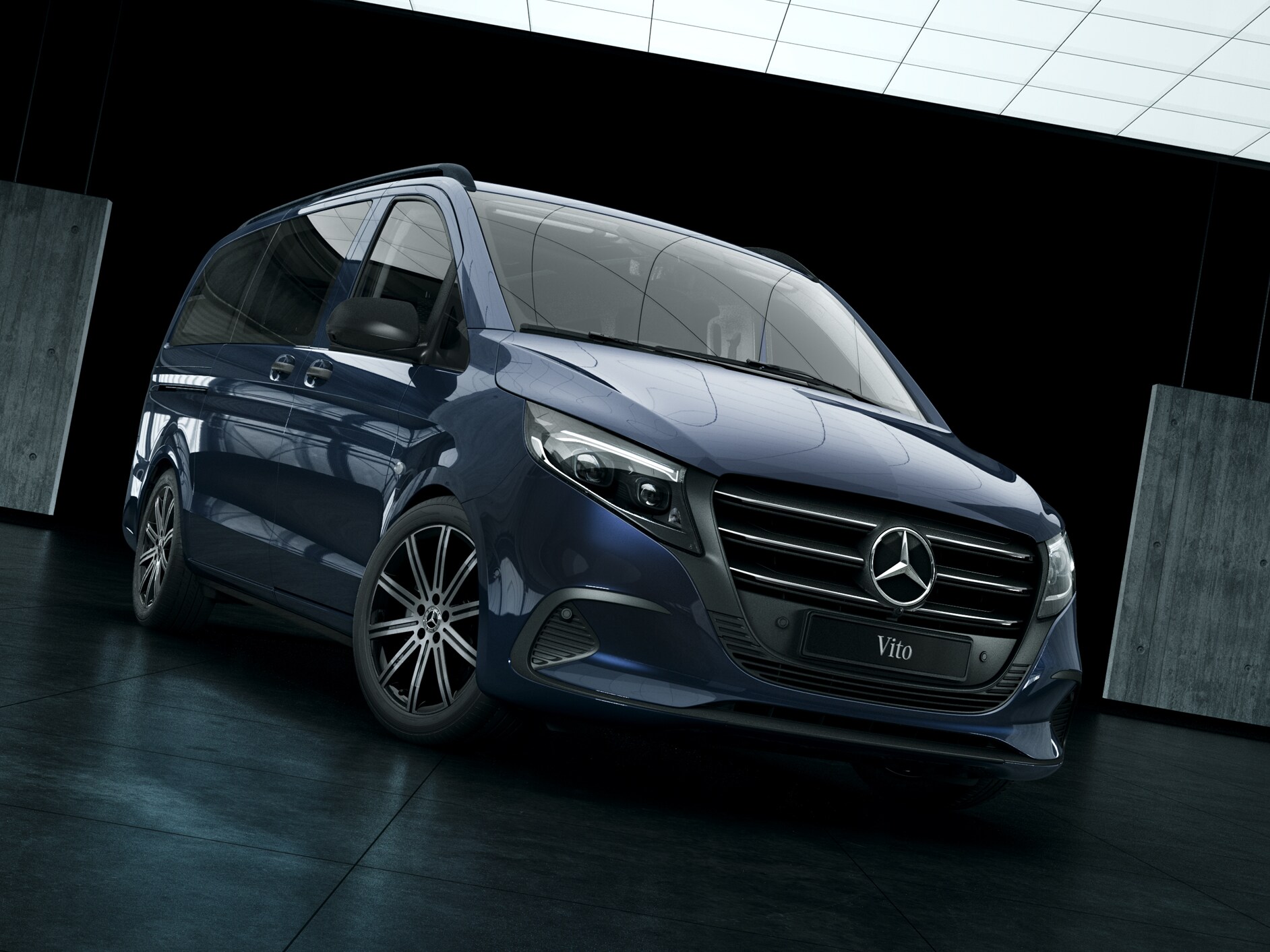 展廳內的 Mercedes-Benz 商旅車和露營車車型。