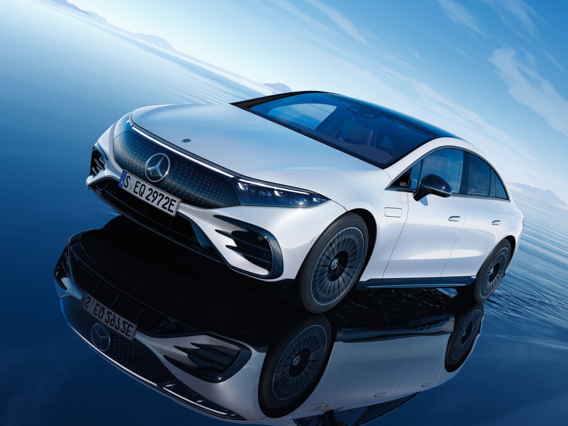 EQS 電動轎車