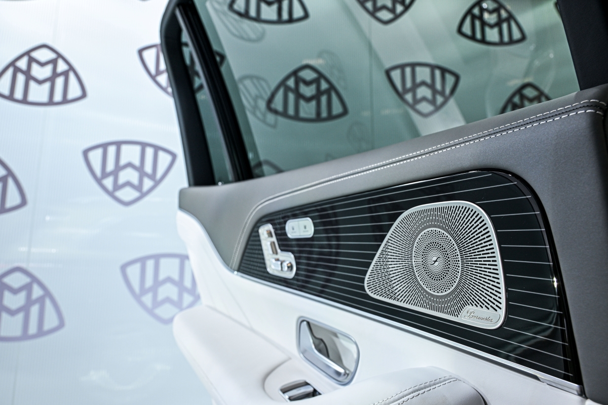 圖四、在遵循傳統頂級工藝打造的基礎上予以創新,宛如大器的移動藝術品 圖四、在遵循傳統頂級工藝打造的基礎上予以創新,宛如大器的移動藝術品