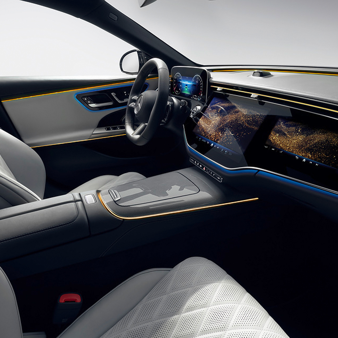 全新 E-Class 內裝曝光 全新 E-Class 內裝曝光