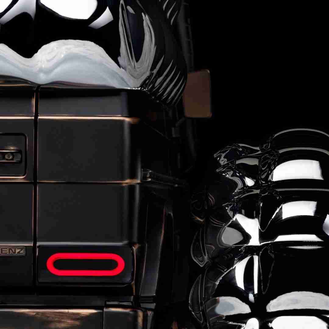 圖三_由賓士首席設計長 Gorden Wagener 親手為此次跨界打造的獨特作品,即將揭開神秘面紗 全圖三_由賓士首席設計長 Gorden Wagener 親手為此次跨界打造的獨特作品,即將揭開神秘面紗