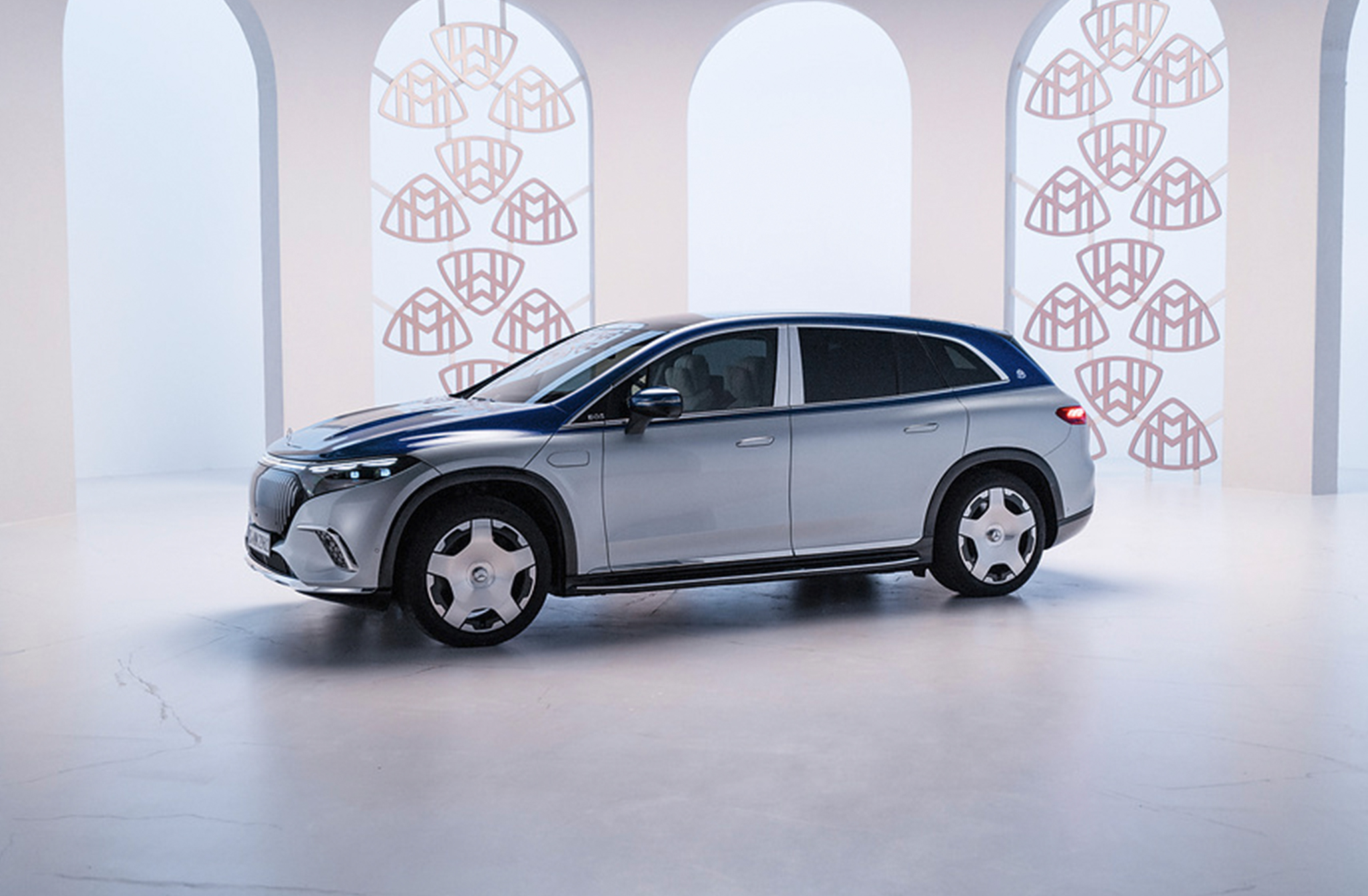 Mercedes-Maybach 首款純電奢華旗艦:Mercedes-Maybach EQS SUV Mercedes-Maybach 首款純電奢華旗艦:Mercedes-Maybach EQS SUV