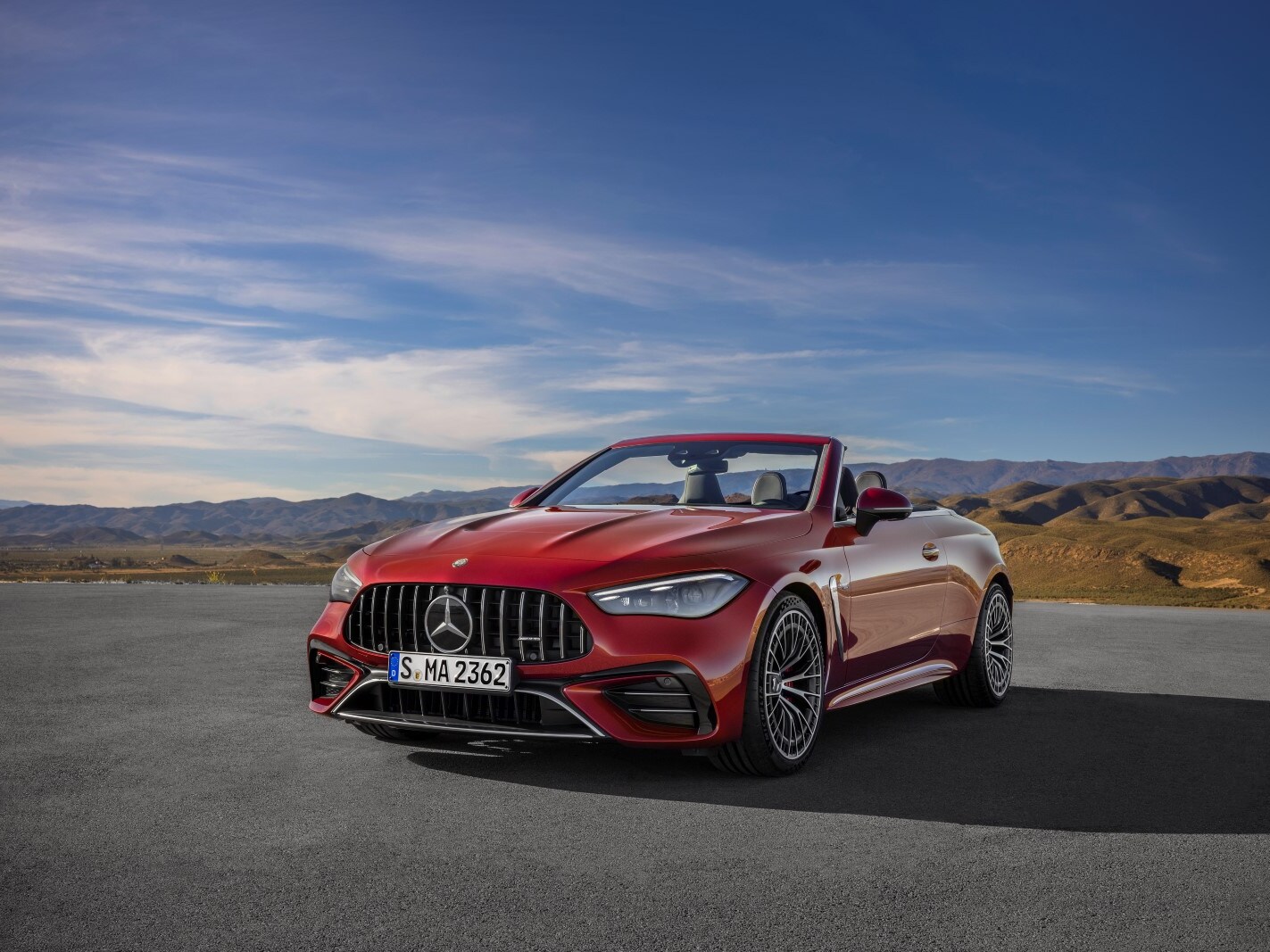 Mercedes-AMG CLE 53 4MATIC+ Cabriolet 完美融合美型與性能，為人生夢想清單上的夢幻逸品