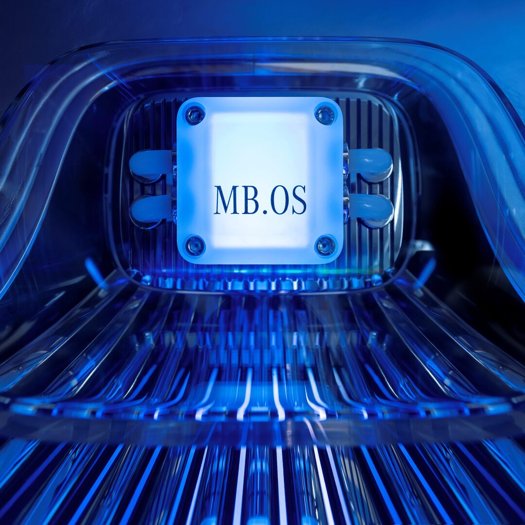 圖四、Mercedes-Benz 自主開發 MB.OS 作業系統 圖四、Mercedes-Benz 自主開發 MB.OS 作業系統