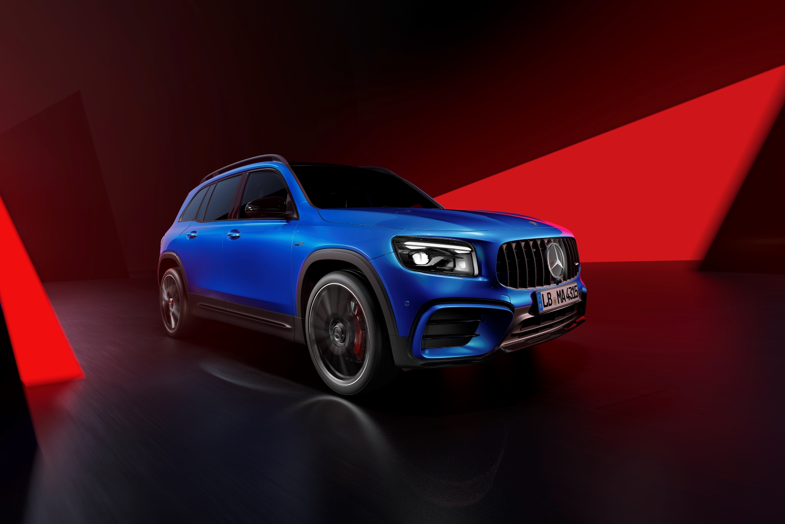 超熱血坐駕 Mercedes-AMG GLB 35 4MATIC 玩興登場 超熱血坐駕 Mercedes-AMG GLB 35 4MATIC 玩興登場