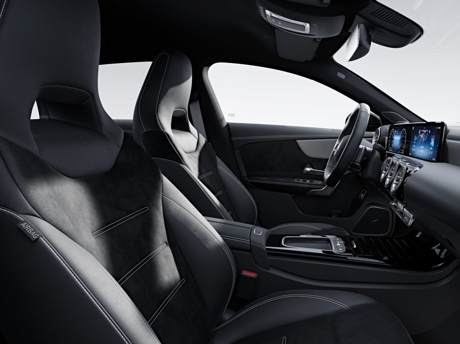 Mercedes-Benz CLA Shooting Brake 內的座椅舒適套件。