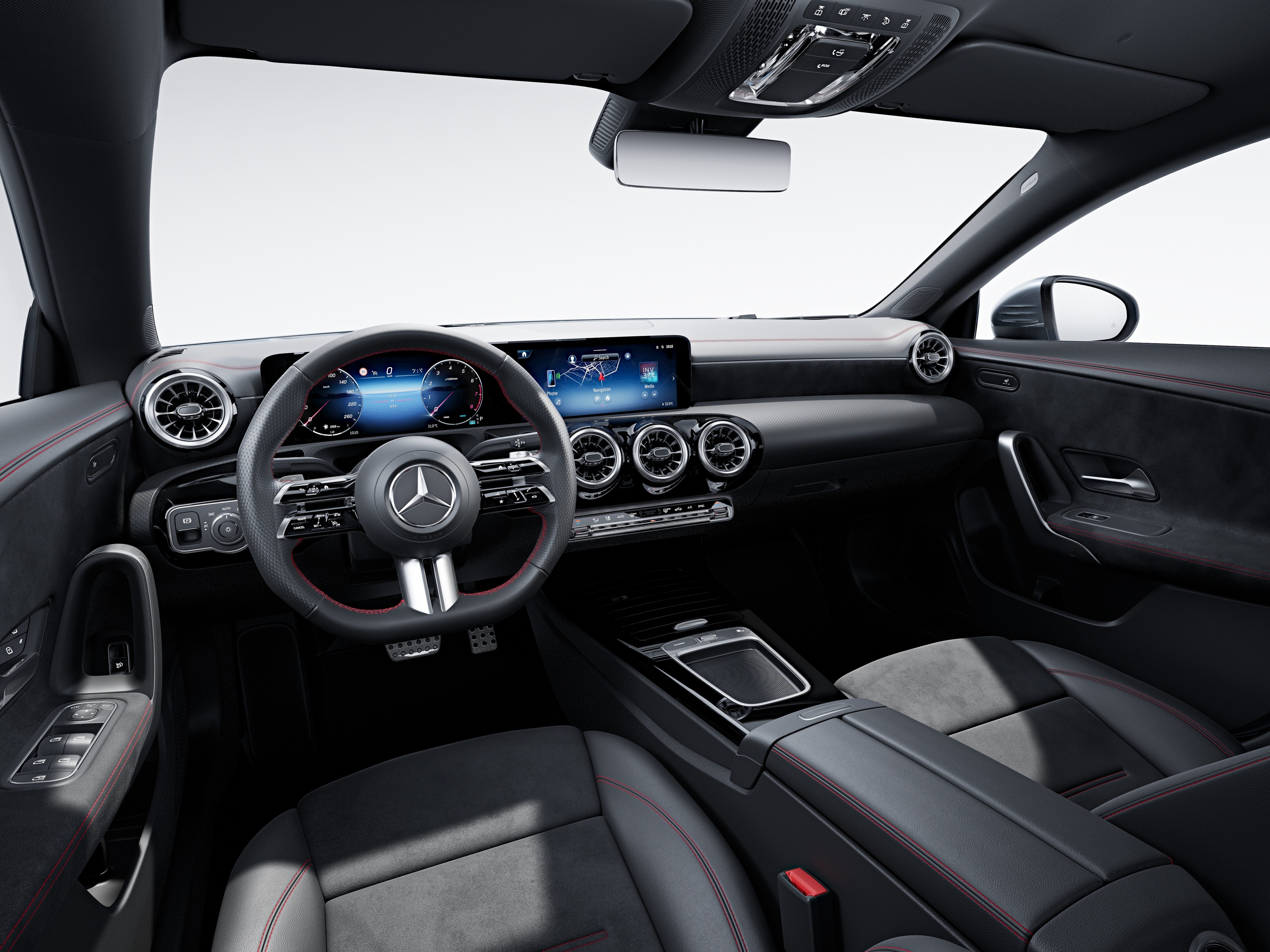 全新 Mercedes-Benz CLA 轎跑車車內配備 AMG Line。