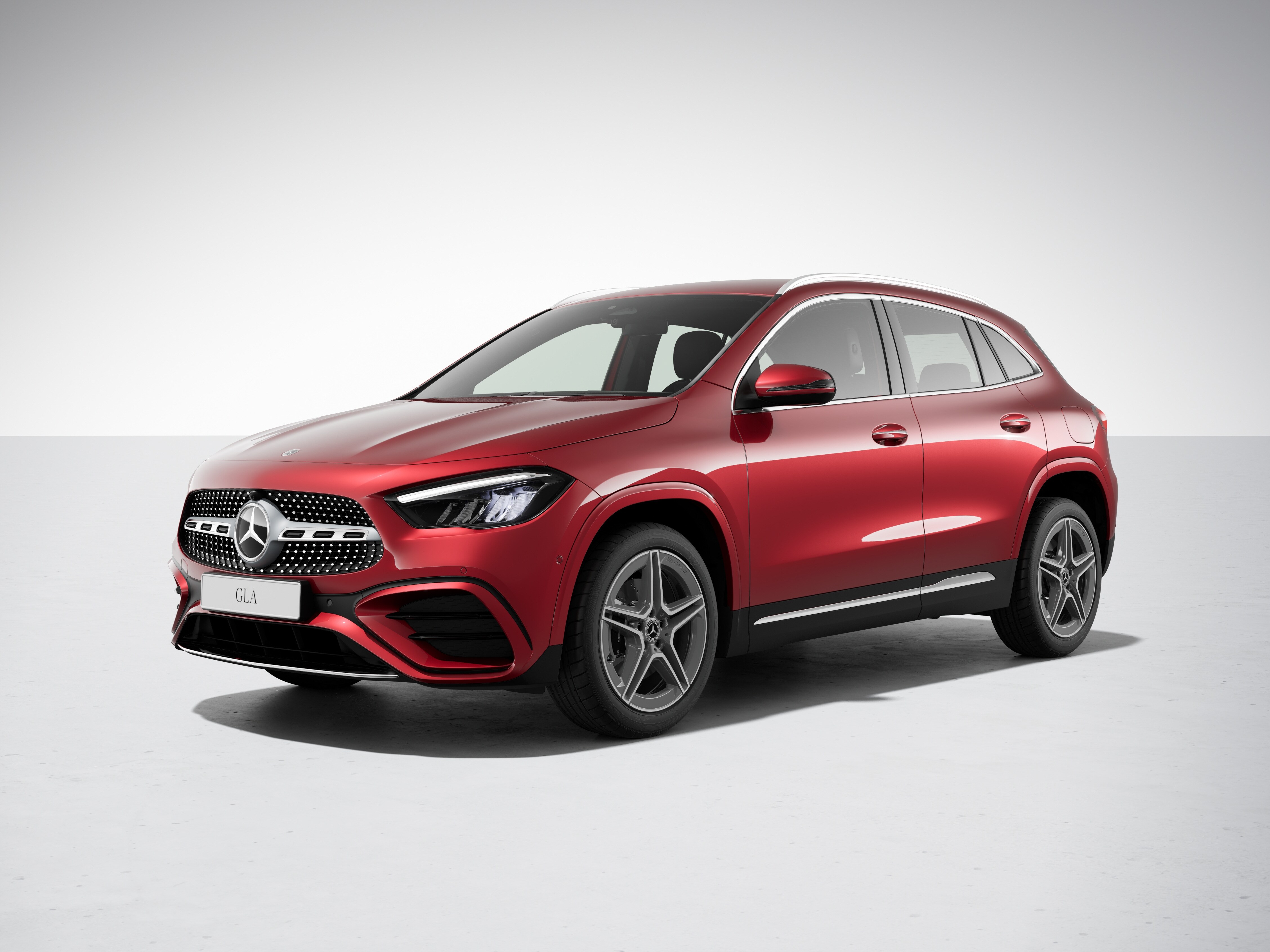 配備 AMG Line 套件的全新 Mercedes-Benz GLA。