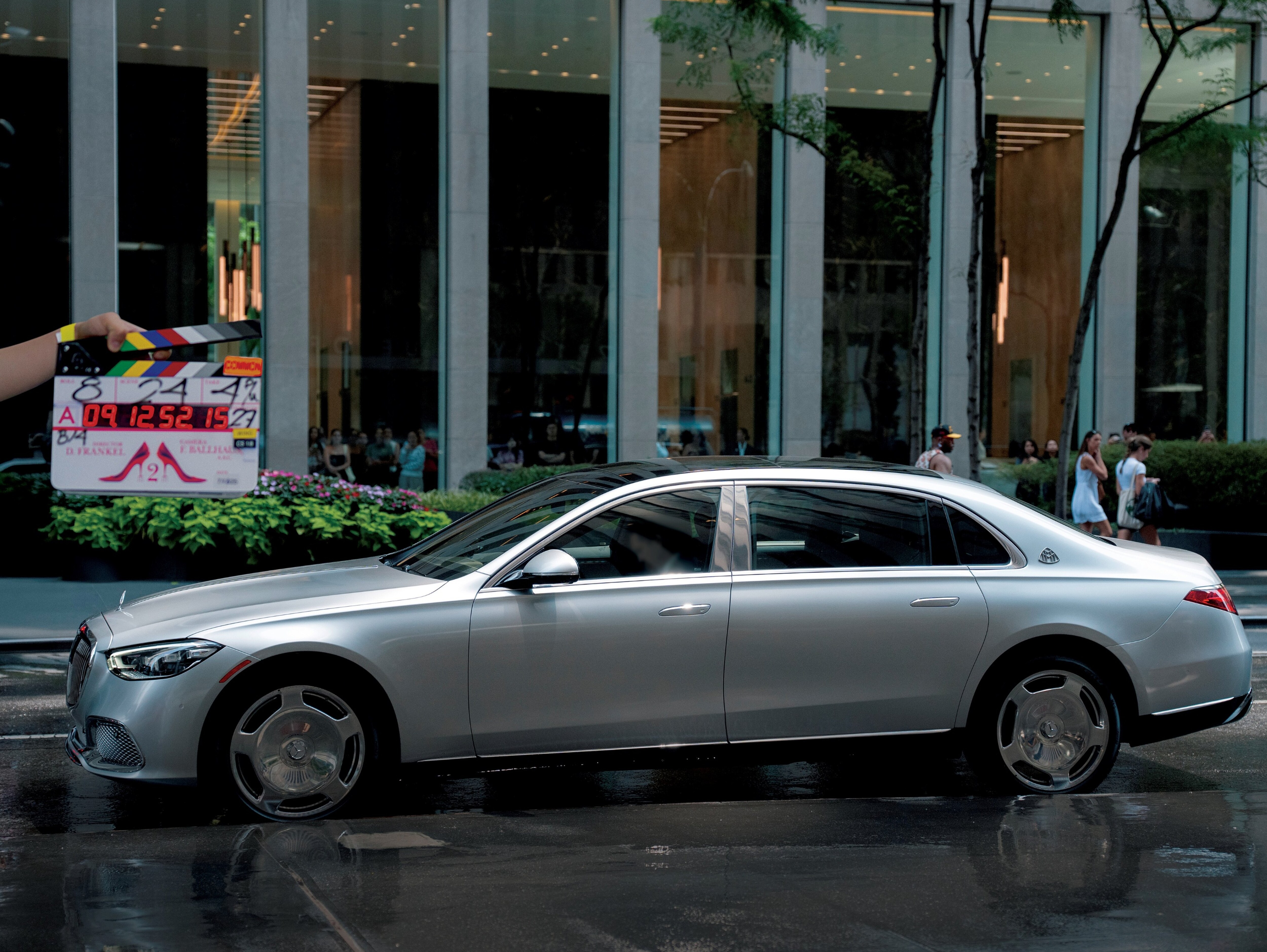 Mercedes-Maybach 作為《Runway》雜誌總編輯米蘭達普斯利的座駕，當你還沒下車，世界已經知道你是誰